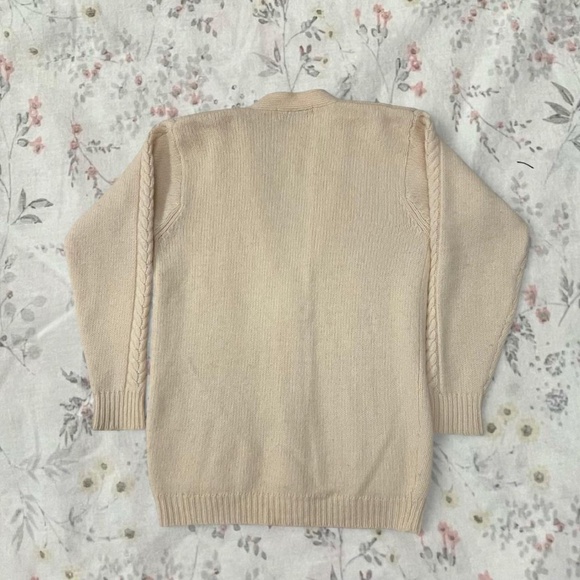 JH Collectibles Vintage 80s Wool Angora Cable Knit Cream Sweater - Picture 4 of 8